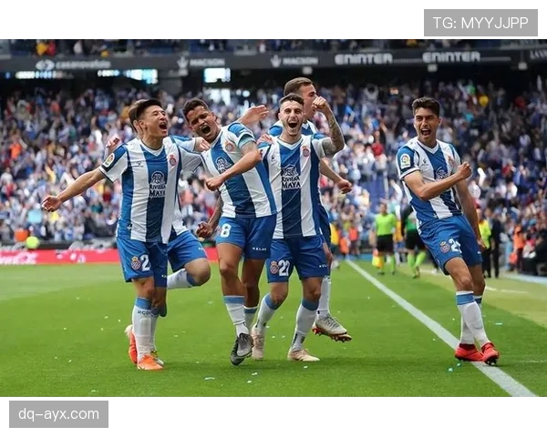 西甲联赛：密集防守成关键，助球队状态回升重塑争冠格局