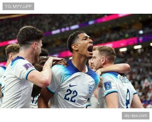 贝林厄姆世界杯首球建功，出色表现引热议