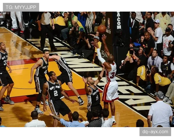 波什无球牵制力改变热火进攻结构